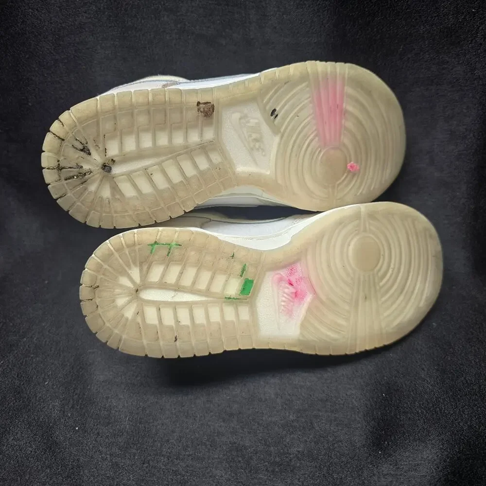 Nike Dunk Low Premium Soft Pink Sneakers
